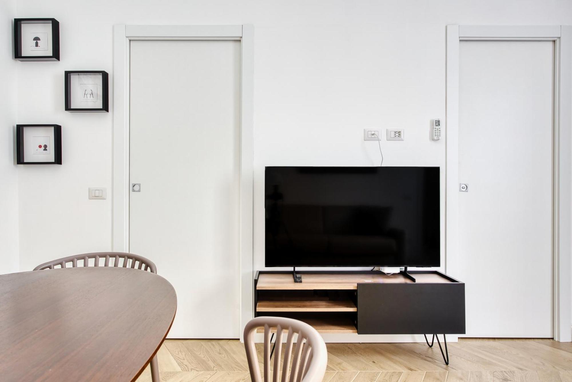 Domusmi Tadino 48 Mailand